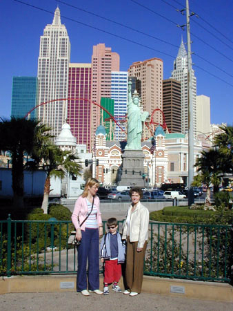 Julie Jon Margaret in Las Vegas 2003
